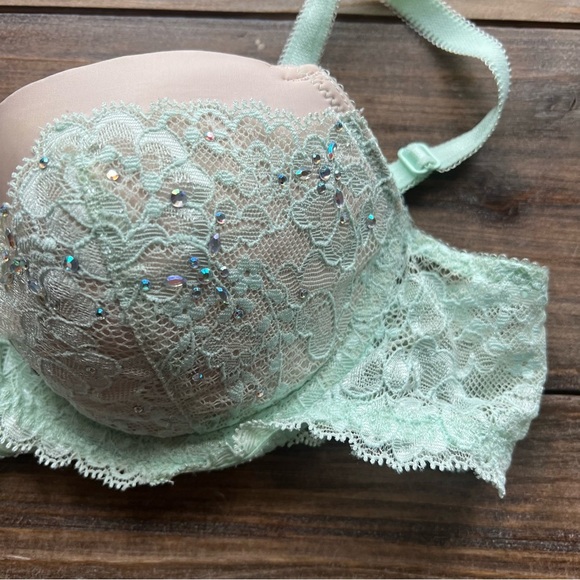 Victoria’s Secret Dream Angel Lined Demi Mint Lace Bra Size 34B - Picture 3 of 6